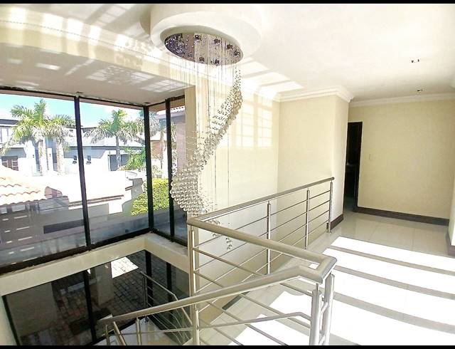 4 BEDROOM GOLF ESTATE FOR SALE IN BLUE VALLEY GOLF ESTATE